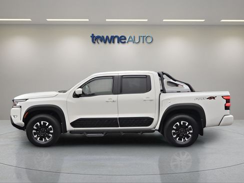 Used 2023 Nissan Frontier 4x4 Crew Cab image 5