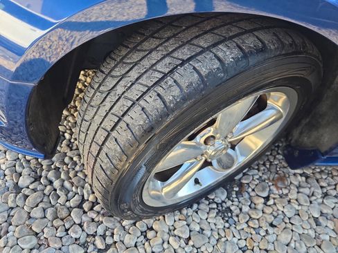 Used 2009 Ford Mustang GT image 11