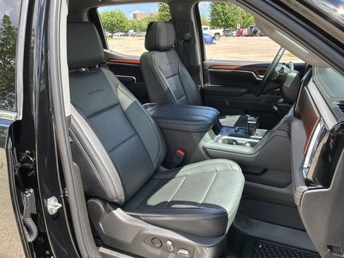 Used 2023 GMC Sierra 1500 Denali w/ Denali Reserve Package AWD/4WD image 38