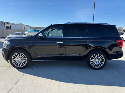 Used 2023 Ford Expedition Platinum image 6