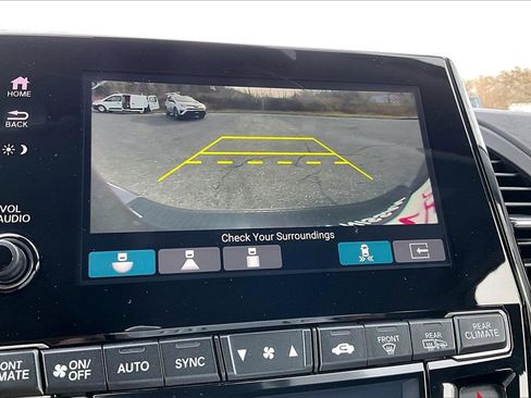Used 2023 Honda Odyssey Touring image 13