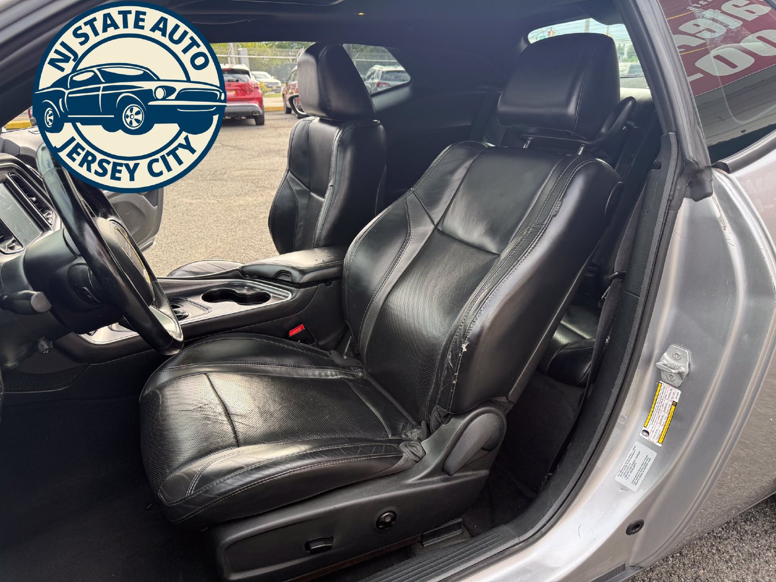 Used 2015 Dodge Challenger SXT Plus RWD image 22