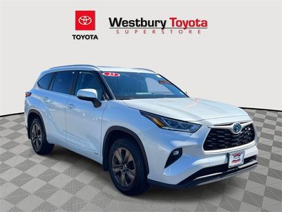 Used 2023 Toyota Highlander Bronze Edition