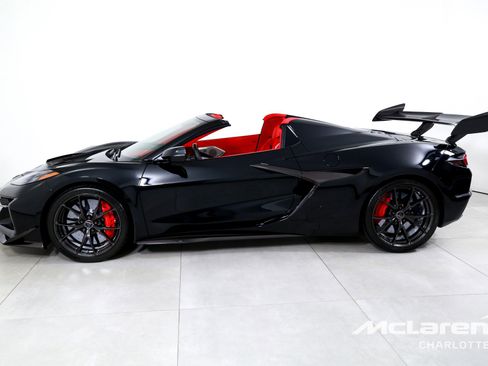 Used 2026 Chevrolet Corvette ZR1 w/ ZR1 Carbon Fiber Aero Package RWD image 6
