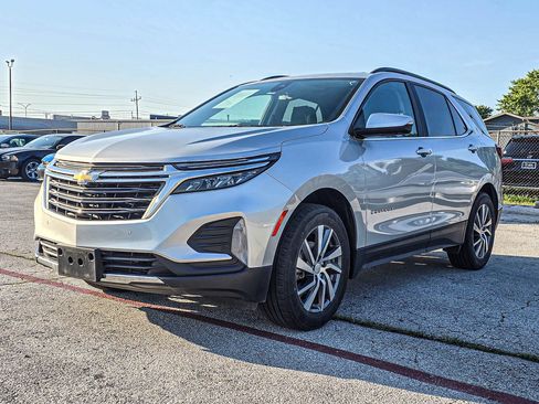 Used 2022 Chevrolet Equinox LT AWD/4WD image 3