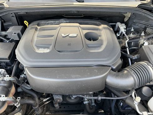 Used 2016 Jeep Grand Cherokee Limited w/ Luxury Group II image 30