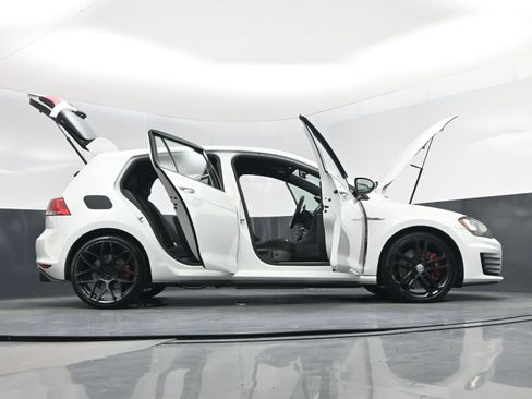 Used 2017 Volkswagen GTI S image 27