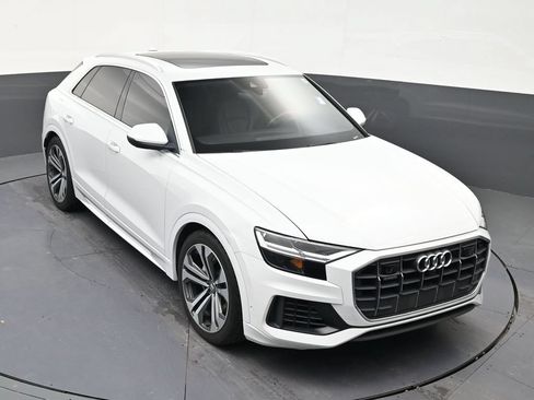 Used 2019 Audi Q8 Premium Plus w/ Premium Plus AWD/4WD image 18
