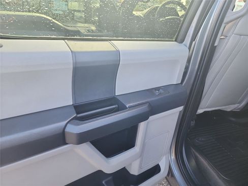 Used 2022 Ford F450 XL w/ STX Appearance Package image 22