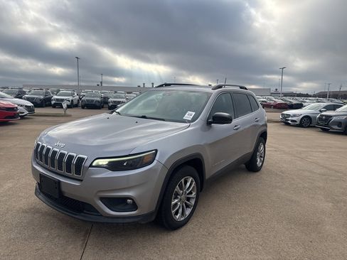 Used 2022 Jeep Cherokee Latitude Lux image 3