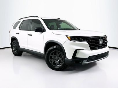 Certified 2025 Honda Pilot TrailSport
