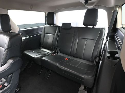 Used 2024 Ford Expedition Max XLT image 42