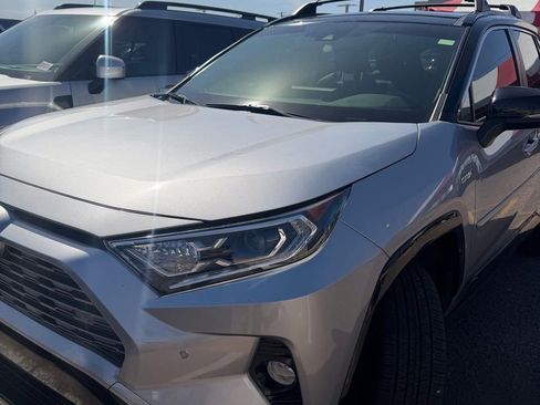 Used 2020 Toyota RAV4 XSE AWD/4WD image 10