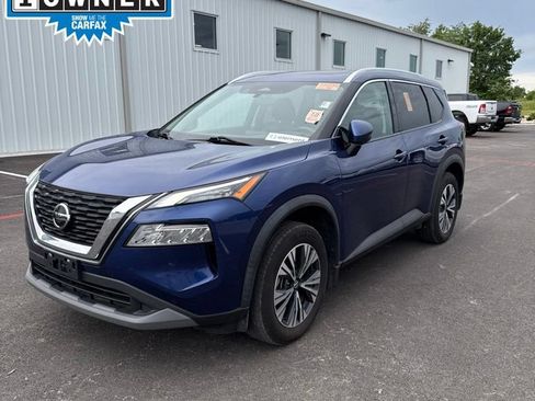 Used 2021 Nissan Rogue SV w/ Premium Package FWD image 1
