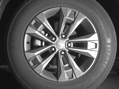 Used 2025 Chevrolet Equinox LT FWD image 12