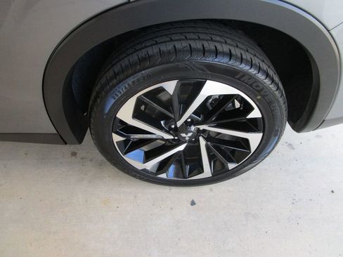 Used 2024 Mitsubishi Outlander SE image 9