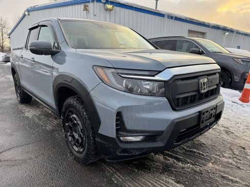 Used 2025 Honda Ridgeline RTL+ image 8