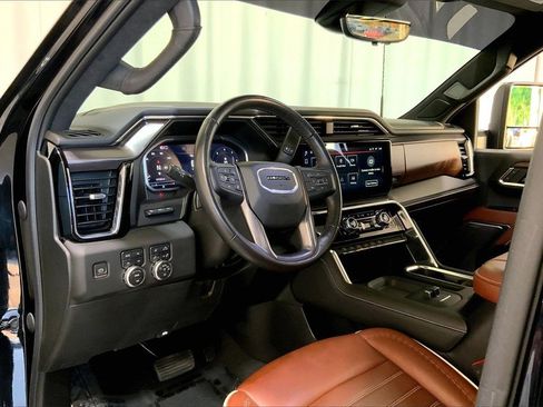 Used 2024 GMC Sierra 3500 Denali Ultimate image 14