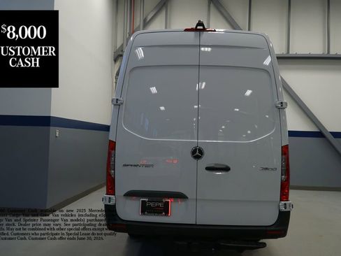 New 2025 Mercedes-Benz Sprinter 2500 image 5