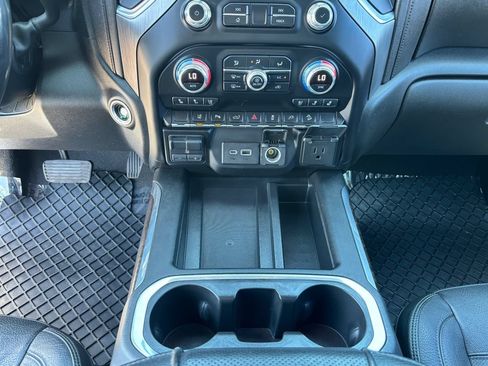 Used 2020 GMC Sierra 2500 Denali AWD/4WD image 27