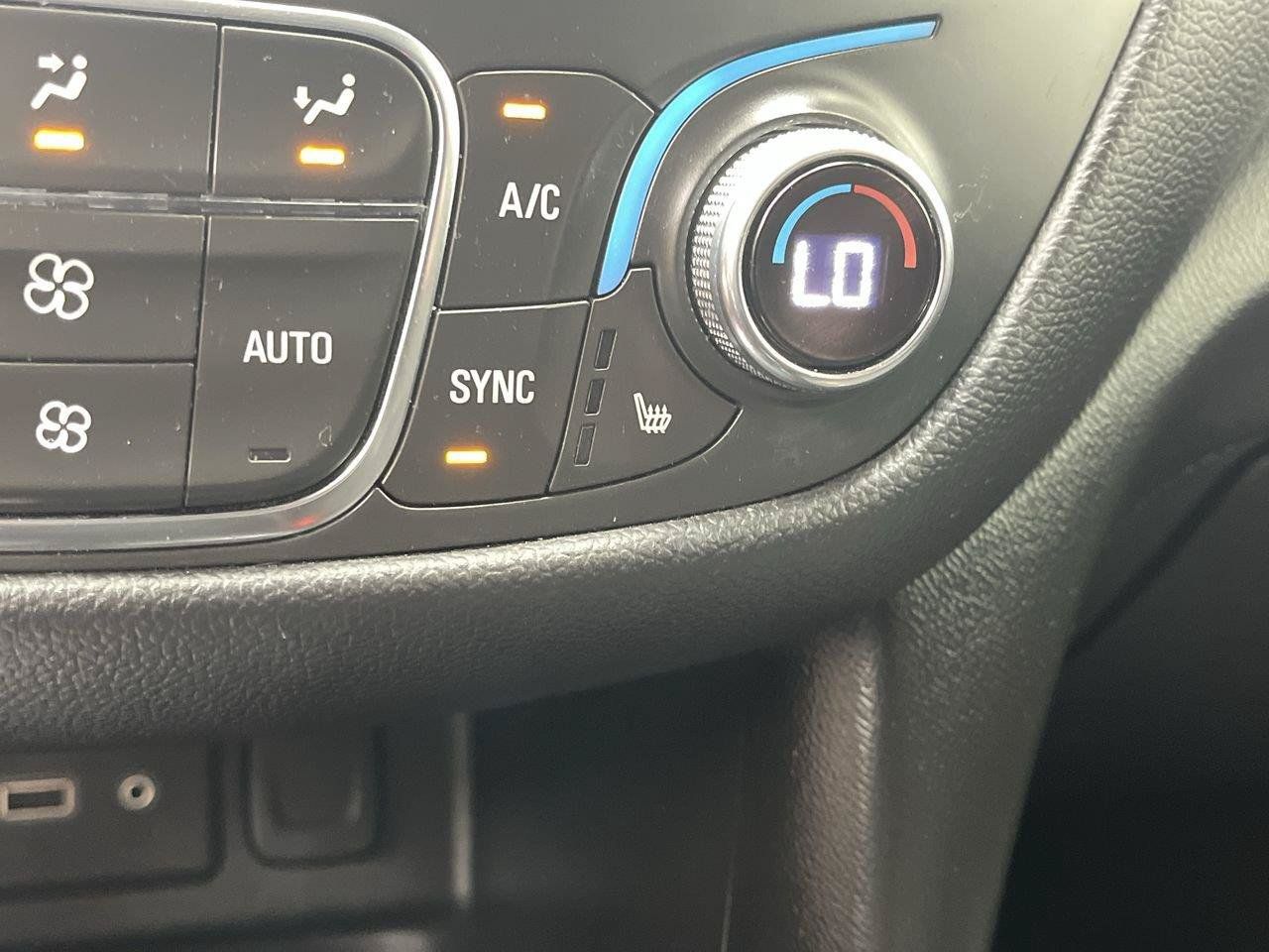 Used 2021 Chevrolet Equinox LT AWD/4WD image 20