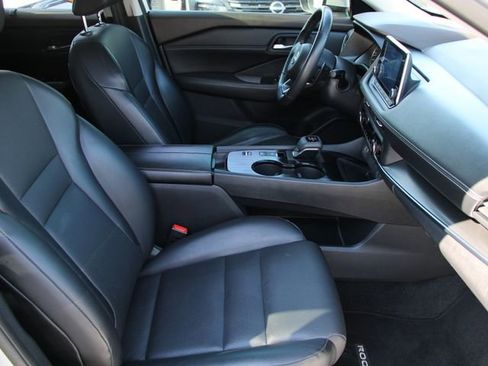 Certified 2023 Nissan Rogue SV w/ SV Premium B Package FWD image 36