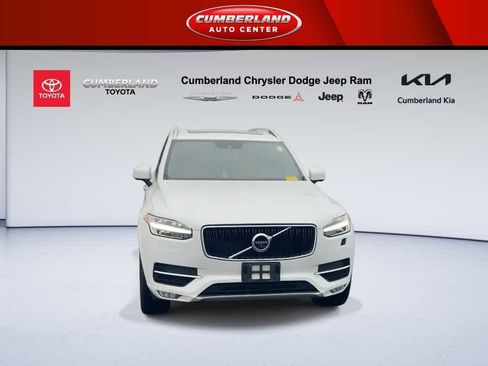 Used 2017 Volvo XC90 T6 Momentum w/ Vision Package image 3