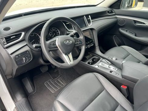 Used 2024 INFINITI QX50 Luxe AWD/4WD image 16