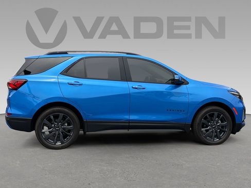 Used 2024 Chevrolet Equinox RS w/ RS Leather Package FWD image 3