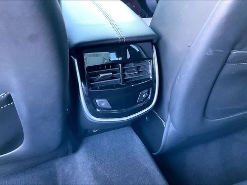 Used 2019 Cadillac XTS Luxury image 33