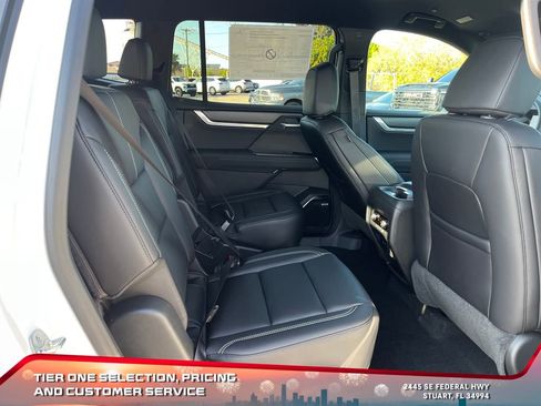 New 2026 GMC Acadia Elevation w/ Elevation Premium Package image 17