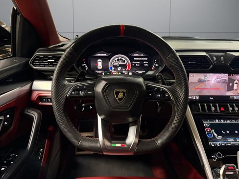 Used 2020 Lamborghini Urus AWD/4WD image 13