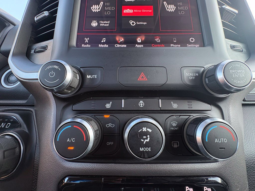 Used 2020 RAM 1500 Big Horn AWD/4WD image 39