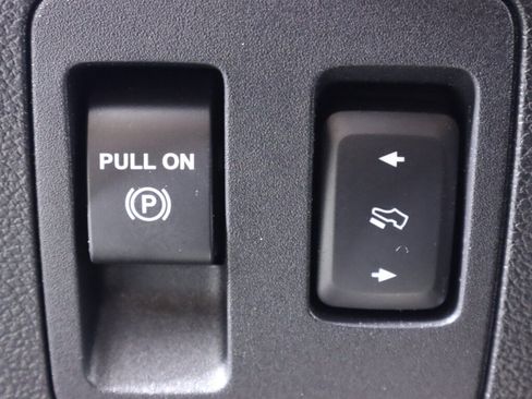 Used 2019 Ford F150 Lariat w/ Equipment Group 502A Luxury image 12