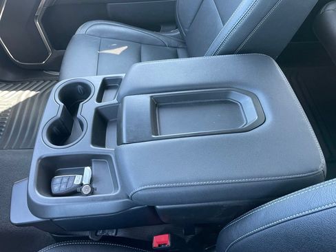 Used 2023 Chevrolet Silverado 1500 LT AWD/4WD image 38