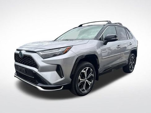 Used 2023 Toyota RAV4 XSE AWD/4WD image 8