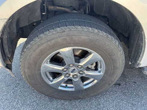 Used 2018 Ford F150 XLT w/ Equipment Group 302A Luxury AWD/4WD image 31