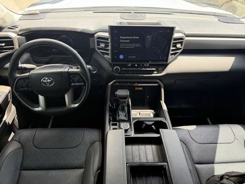 Used 2024 Toyota Tundra Limited AWD/4WD image 9