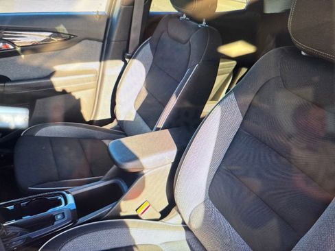 Used 2025 Chevrolet TrailBlazer LT AWD/4WD image 8