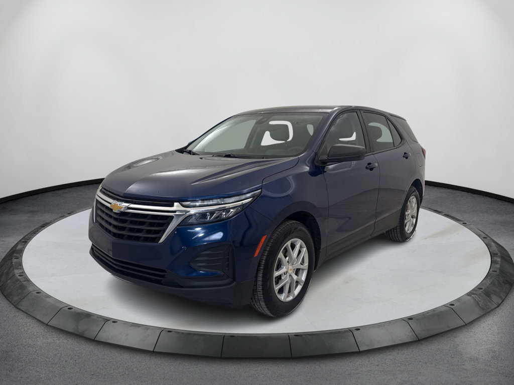 Used 2022 Chevrolet Equinox LS FWD image 1