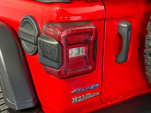 Used 2022 Jeep Wrangler Unlimited Rubicon 4xe w/ Cold Weather Group image 36