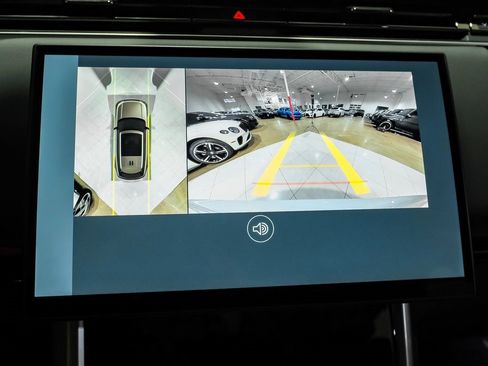 Used 2025 Land Rover Range Rover Long Wheelbase SE image 20