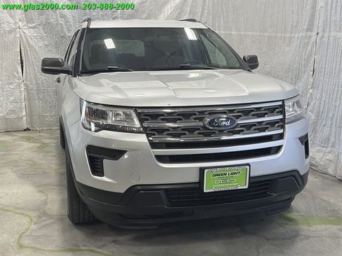 Used 2018 Ford Explorer 4WD w/ Class II Trailer Tow Package image 30