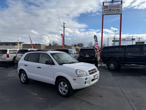 Used 2006 Hyundai Tucson GL image 1