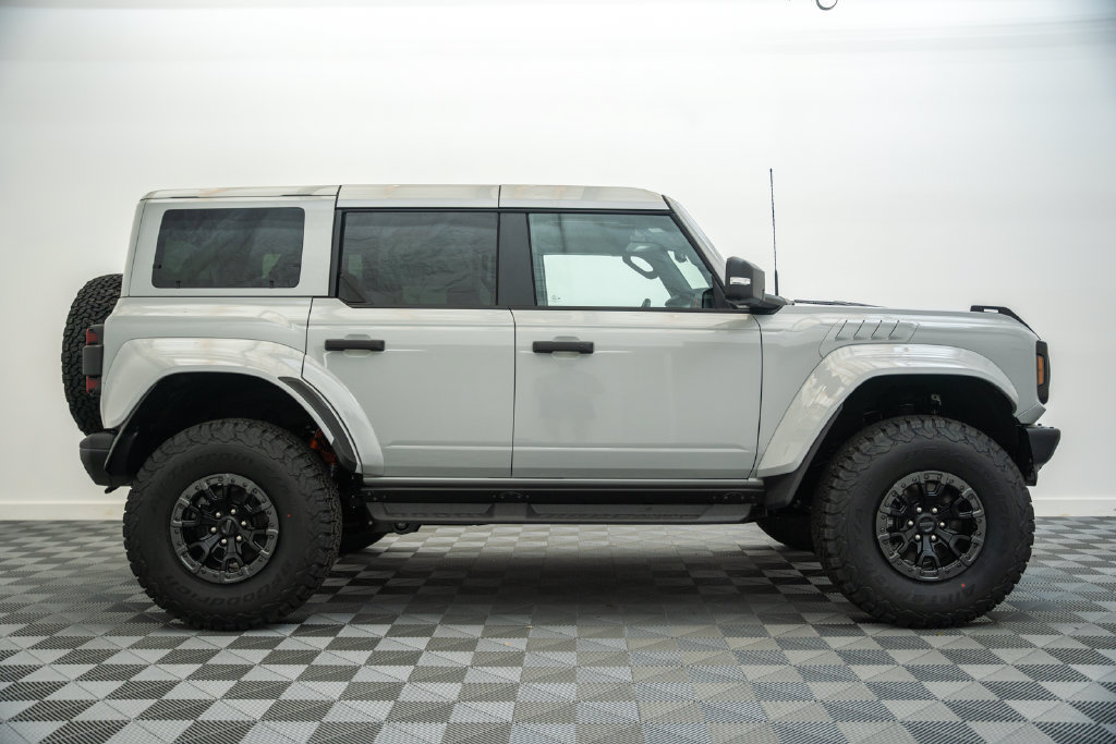 New 2026 Ford Bronco Raptor w/ Interior Carbon Fiber Pack AWD/4WD image 4