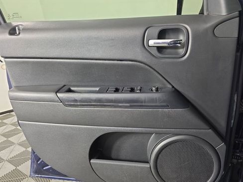 Used 2016 Jeep Patriot Sport w/ Power Value Group image 32