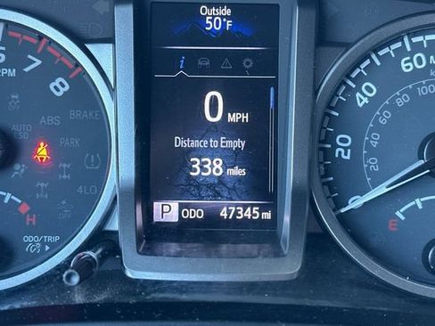 Certified 2022 Toyota Tacoma SR5 w/ Technology Package image 28