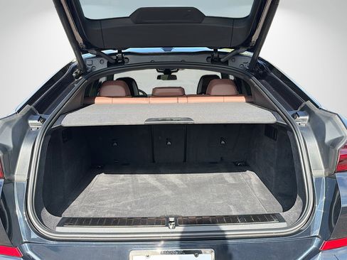 Used 2026 BMW X6 xDrive40i image 12