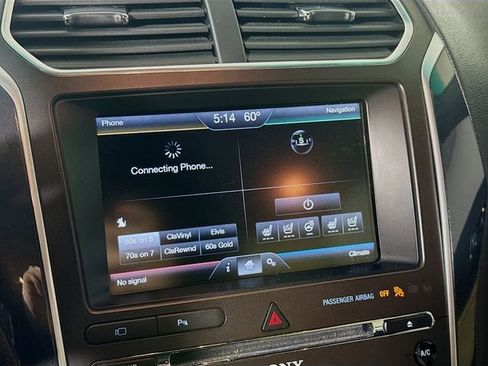 Used 2016 Ford Explorer Limited image 16