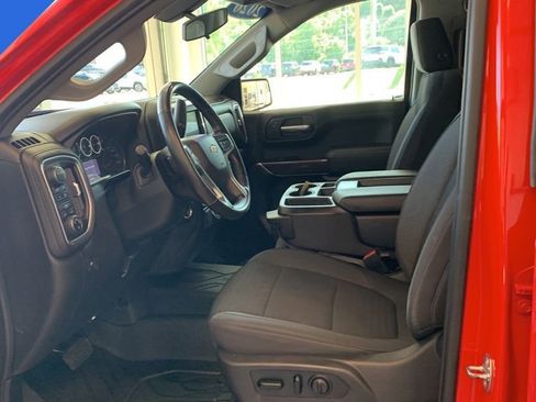 Used 2020 Chevrolet Silverado 1500 LT w/ Convenience Package AWD/4WD image 3